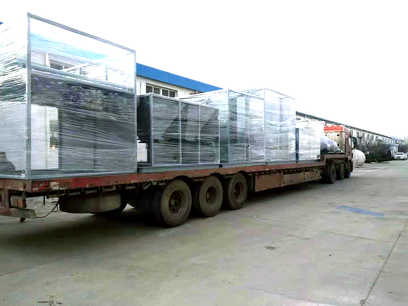 焊接除塵設備廠家，焊接車間整體通風系統(tǒng)設備發(fā)貨