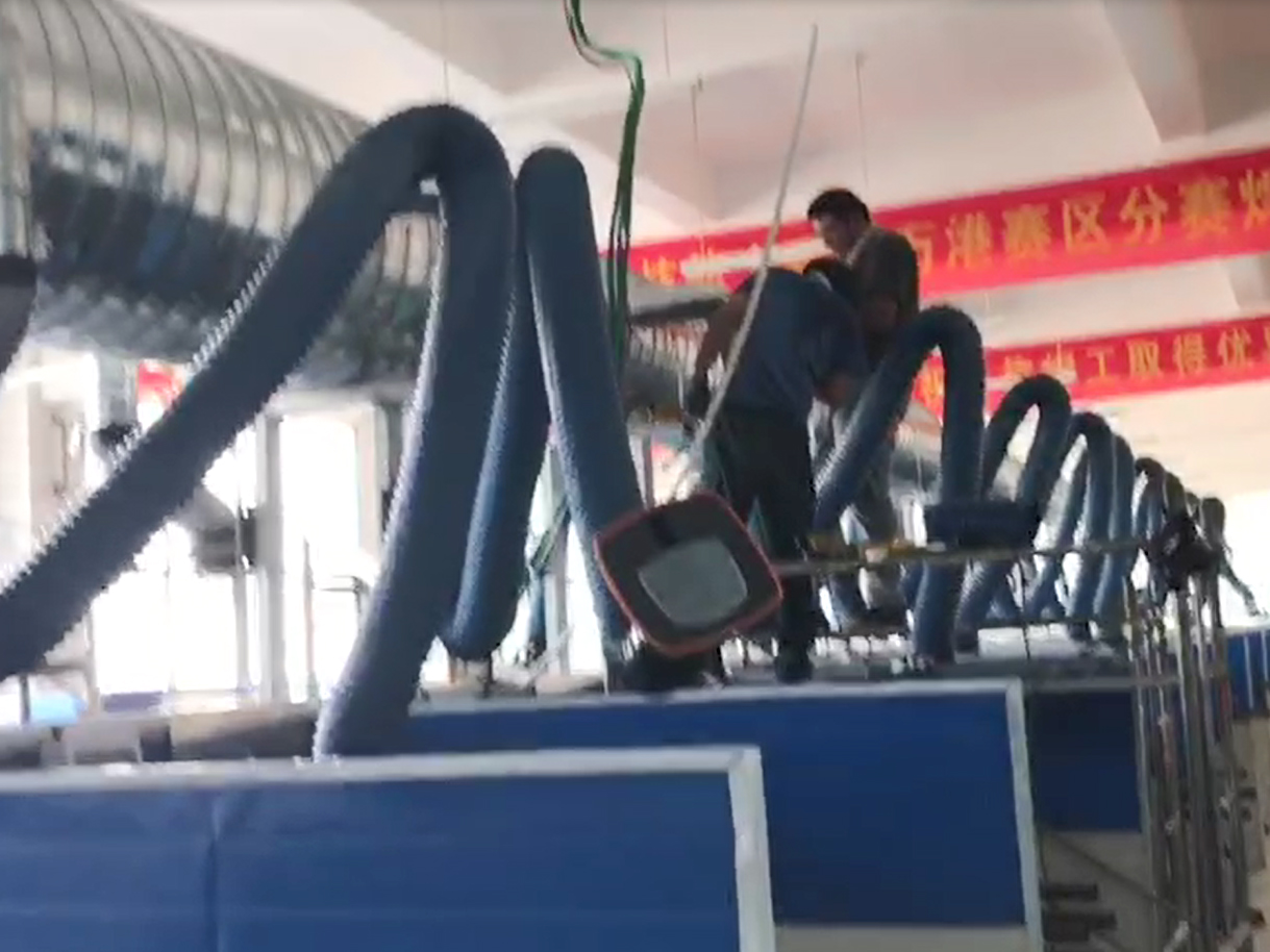 集中式焊煙除塵系統(tǒng)施工中-黃石某學(xué)校項目