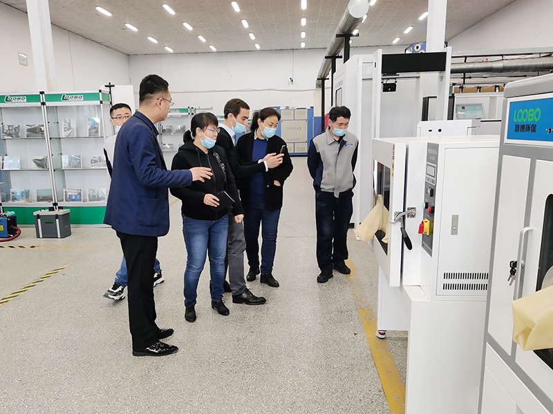 聚焦友好合作，客戶到訪路博環(huán)保參觀考察 (3).jpg