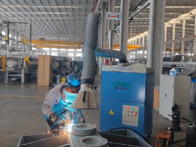 焊點在哪，凈化到哪”——移動式焊煙凈化器的的實戰(zhàn)優(yōu)勢